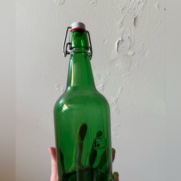 7 Qty Vintage Olive Oil Water Lidded European Bottles Green Glass - Picture 3 of 5